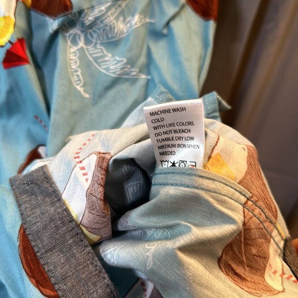 NWT Men’s Free Planet Buttons Down Short Sleeves Coconut Tropical Shirt Medium - Picture 6 of 7